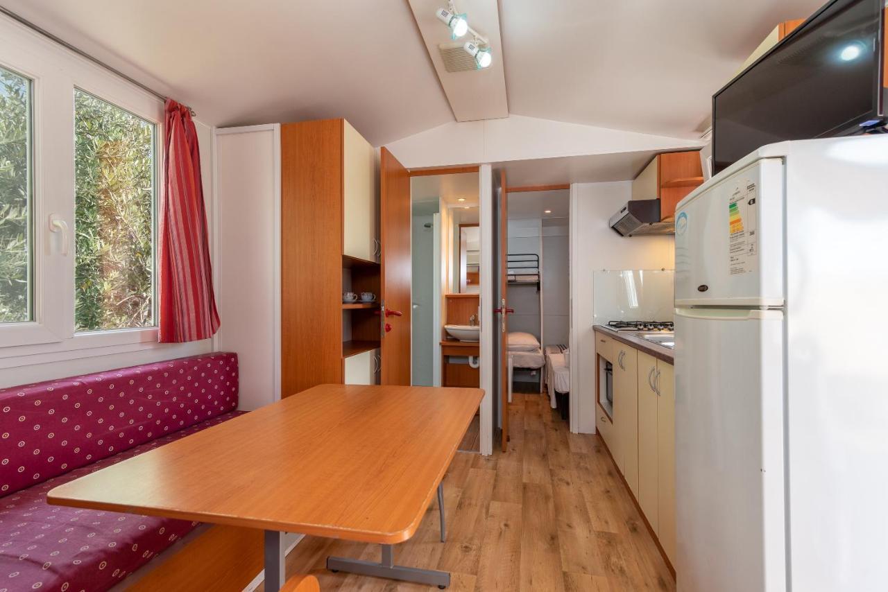 'Olive Grove' Camping House-Near The Beach Divulje Buitenkant foto
