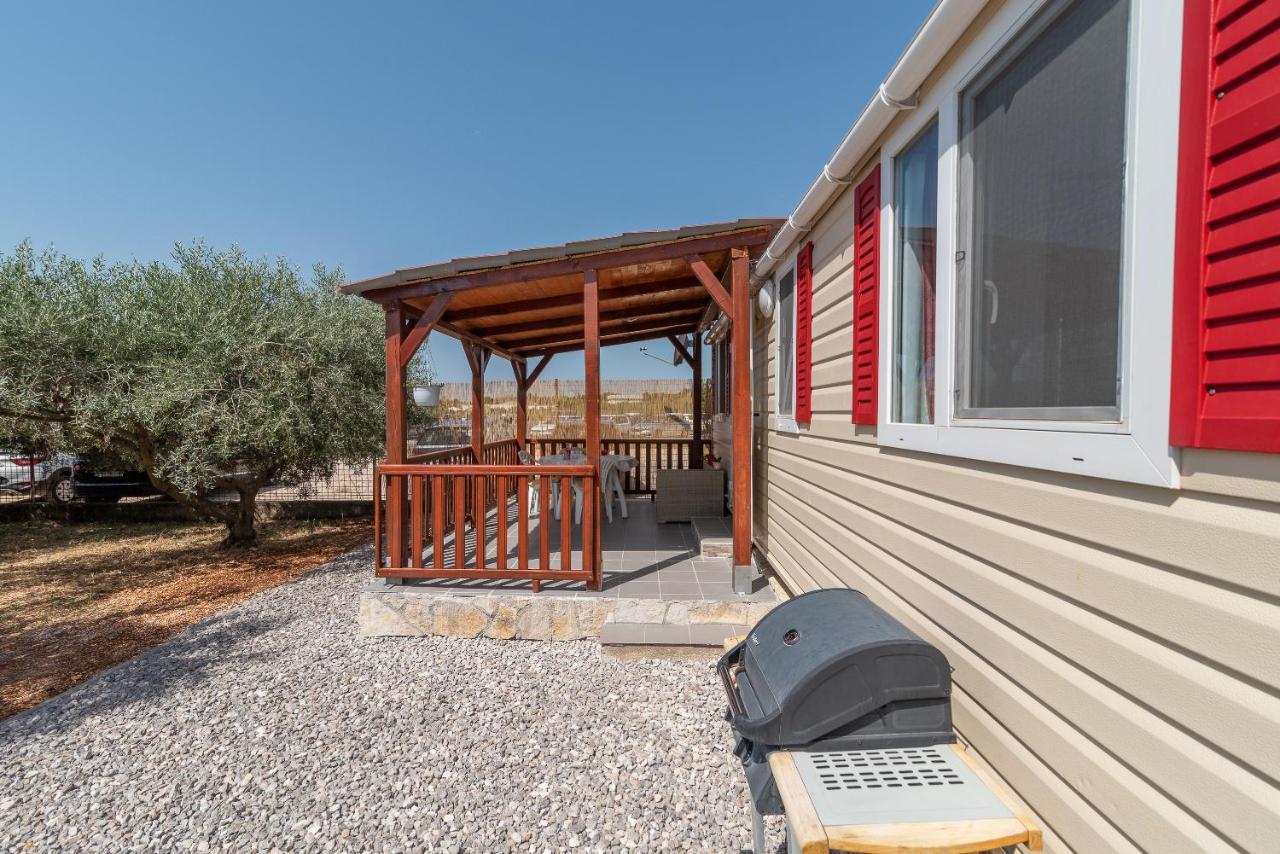 'Olive Grove' Camping House-Near The Beach Divulje Buitenkant foto